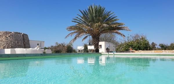 Villatrullo Melograno, Buchen Sie  Hotels mit Pool in Torre Suda, Schwimmbad