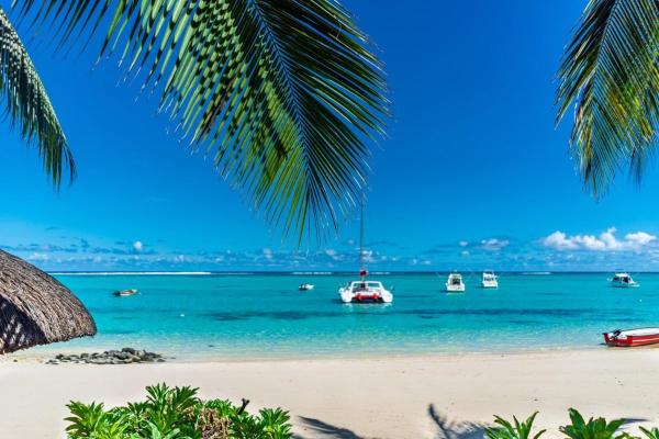 LOceano Luxury Apartments, Prenota Appartamento Hotel a Mauritius Costa Ovest con piscina, Piscina