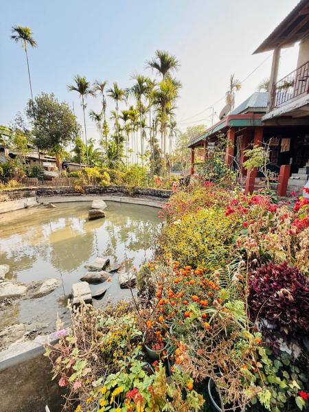 Cozyo Stays Boutique Home Mawlynnong, Prenota  Mawlynnong Meghalaya