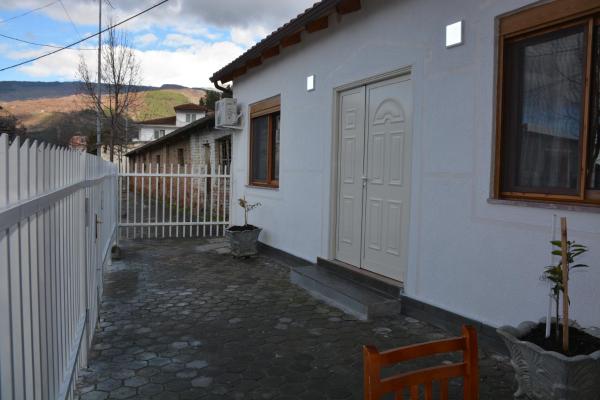 Guest House Cela, Prenota  Çorovodë Berat County