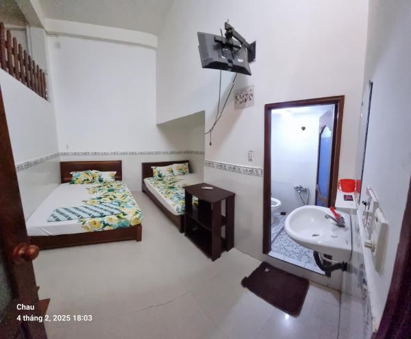 Nhà Nghỉ Kim Long gần Chùa Bà Châu Đốc, Buchen Sie  Hotels in Mekongdelta mit Parkplatz, Parkplätze