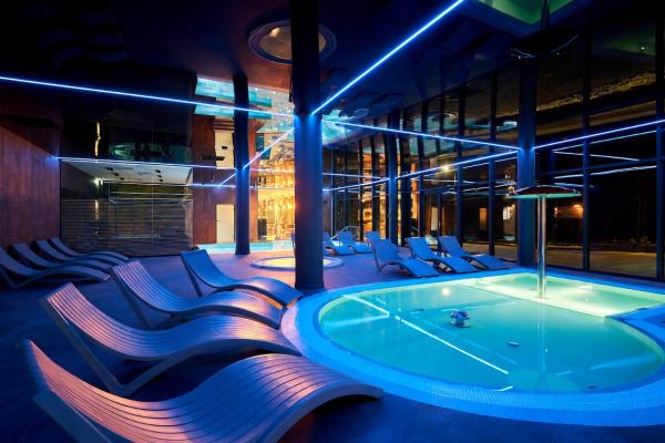 Złoty Horyzont Apartments, Réserver Appartement Hôtels avec piscine à Basse-Silésie, Piscine