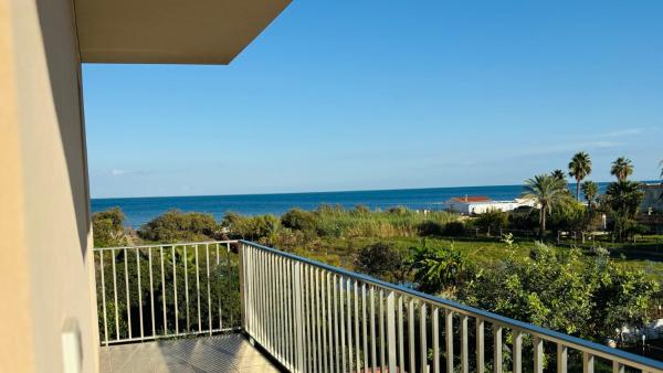 Villa sapore di mare con con spazio privato in spiaggia, Buchen Sie  Hotels in Sizilien mit Parkplatz, Parkplätze