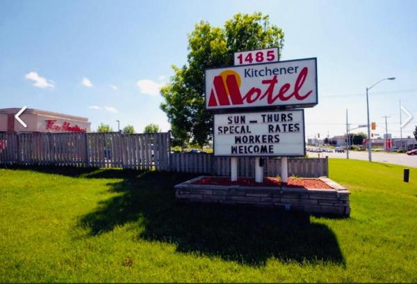 Kitchener Motel, Prenota Motel Hotel a Ontario con parcheggio, Parcheggio