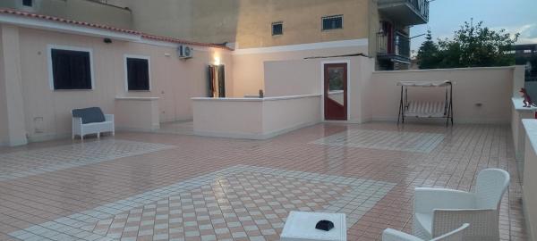 Villa Pompei Oasis, Buchen Sie  Hotels in Torre Annunziata mit Pool, Schwimmbad
