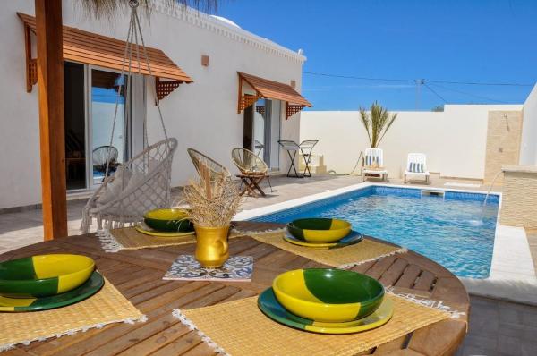 Villa With Swimming Pool Without Vis-à-Vis -Tezdaine Midoun, Reserva ahora  Hoteles en Djerba con aparcamiento, Aparcamiento