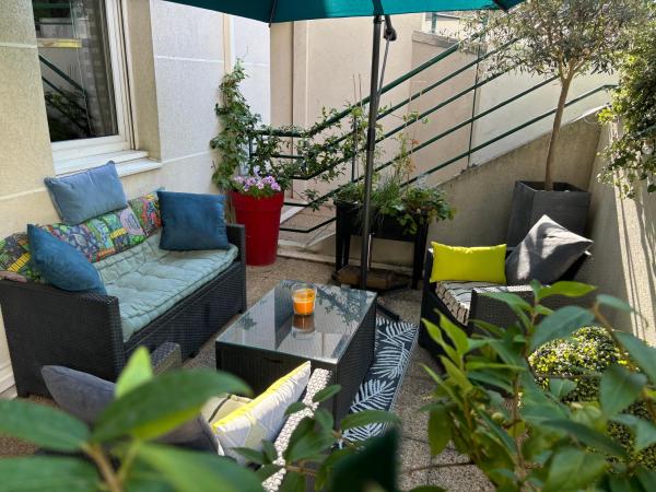 Breeze in the city, Prenota  Hotel a Rodano con parcheggio, Parcheggio