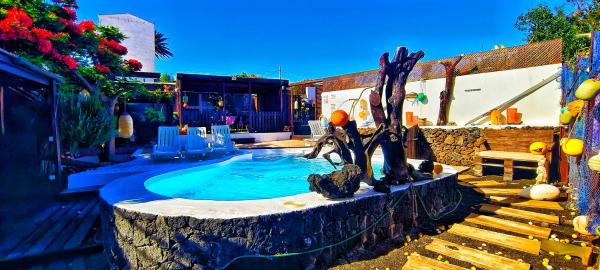 Finca Villa Lucía-El Pequeño Eden, Prenota  Hotel a Isole Canarie con parcheggio, Parcheggio