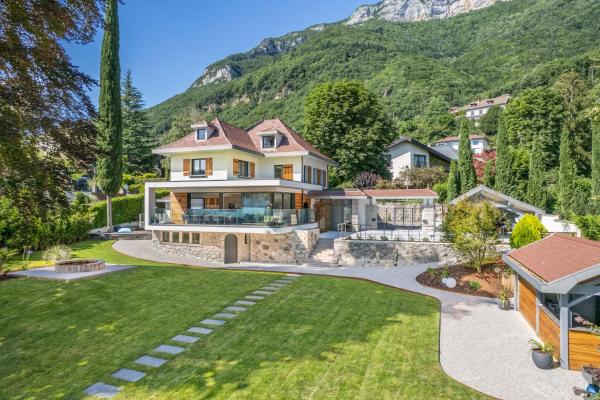 Villa Bleu Rivage - Villa les pieds dans leau, Prenota  Hotel a Alvernia con parcheggio, Parcheggio