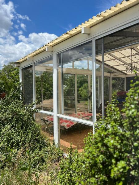 StayAU Farmstay escape Pastoral Fruit Picking, Réserver  Little River Melbourne Region