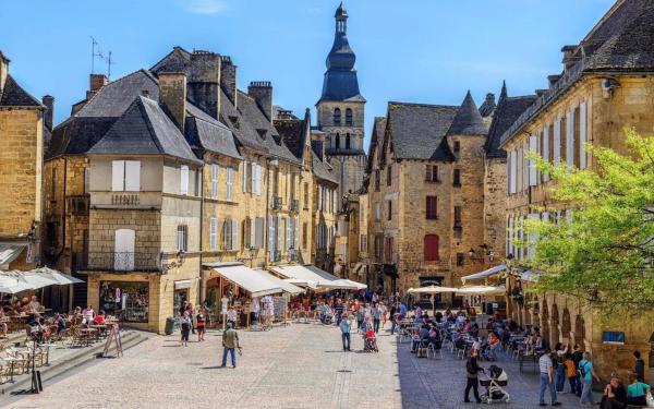 Maison en Périgord, Reserva ahora  Hoteles en Aquitania con aparcamiento, Aparcamiento