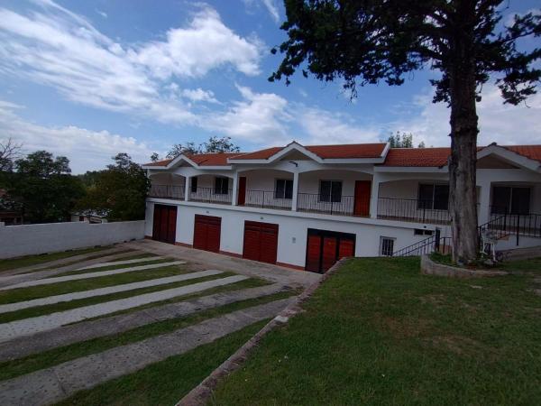 Alojamiento Elisabeth, Prenota  Hotel a Córdoba con piscina, Piscina