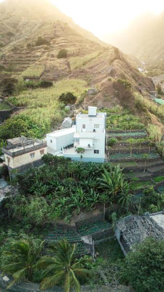 Bentub Home pousada, Prenota  Hotel a Isole Barlavento con parcheggio, Parcheggio