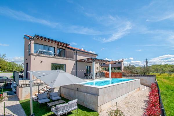 Villa Casa Vitale, Reserva ahora  Hoteles en Istria central con piscina, Piscina
