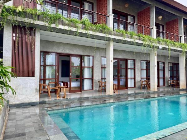 JMP Canggu, Buchen Sie  Hotels mit Pool in Badung, Schwimmbad