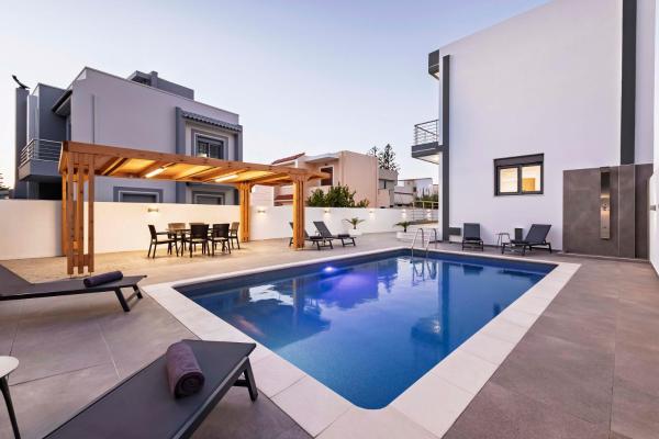 Ramo Luxury Villa, Reserva ahora  Hoteles con piscina en Rodas, Piscina