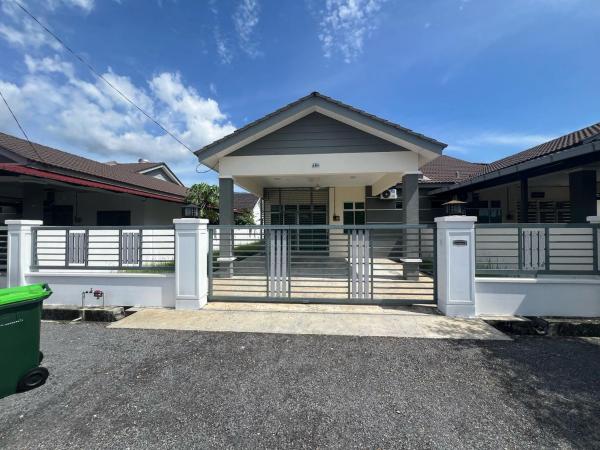Villa Umar Home Stay, Buchen Sie  Hotels in Yan mit Parkplatz, Parkplätze