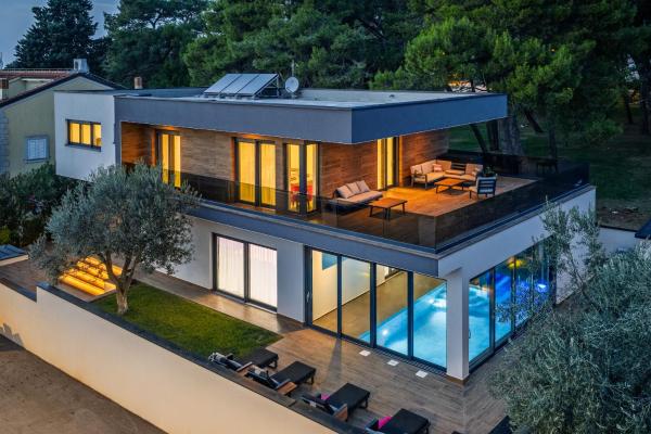 Villa Palatium III in Fažana for 8 people only 200 meters from the sea with sauna & indoor-outside heated pool, Reserva ahora  Fažana Pula
