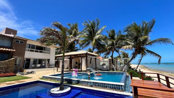 Casa pé na areia com piscina na Barra de São Miguel, Reserva ahora  Hoteles con piscina en Noreste de Brasil, Piscina