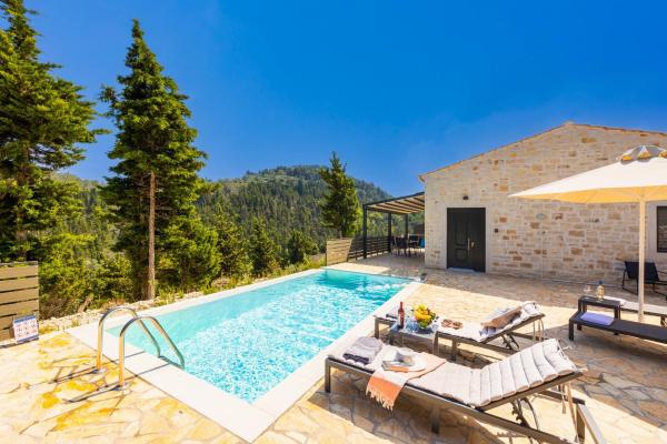 Villa Hill View Ena, Prenota  Hotel a Paxoi con piscina, Piscina
