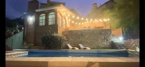 Casa para 9 personas en Villa Carlos Paz, Prenota  Hotel a Córdoba con parcheggio, Parcheggio