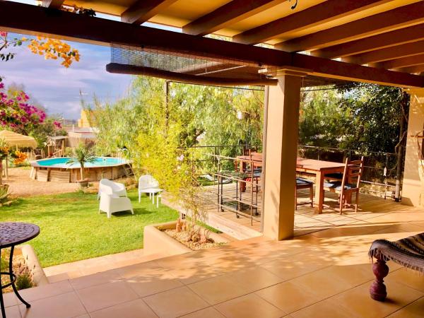 Villa Es Repaire near to Playa Den Bossa, Prenota  Hotel a Ibiza con parcheggio, Parcheggio