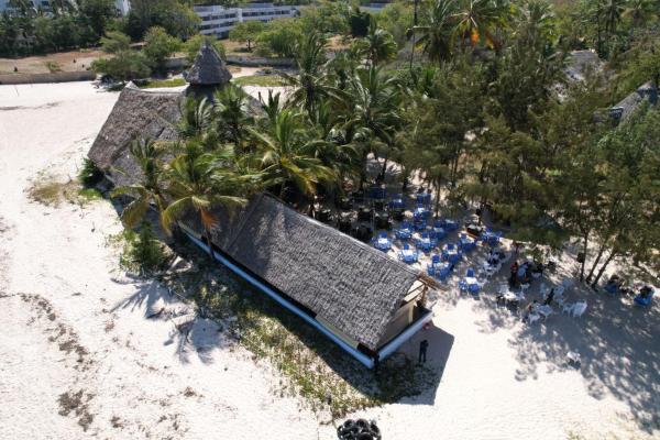 The New Big Tree Beach Resort, Reserva ahora  Bamburi 