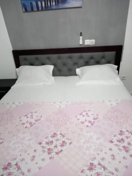 Trier House 5, Reserva ahora  Bonamoussadi Coastal region