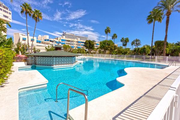 Sunstay Costa Lago Flat III Torremolinos, Prenota Hotel Hotel a Costa del Sol con piscina, Piscina