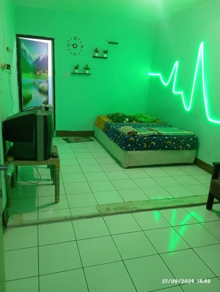 Hostel Momi Sri, Prenota  Bogor Bogor Selatan