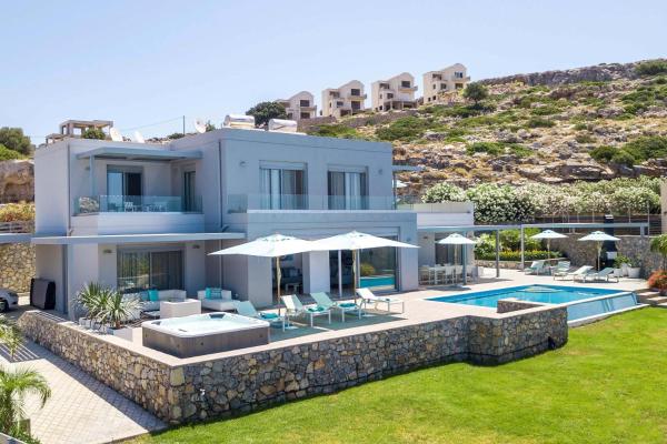 Villa Lily, Reserva ahora  Hoteles con piscina en Rodas, Piscina