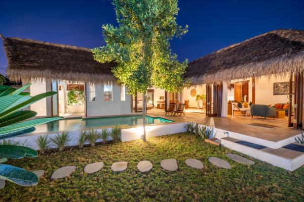Villa Banten, modern villa with private pool, Buchen Sie  Hotels mit Pool in Gili-Inseln, Schwimmbad