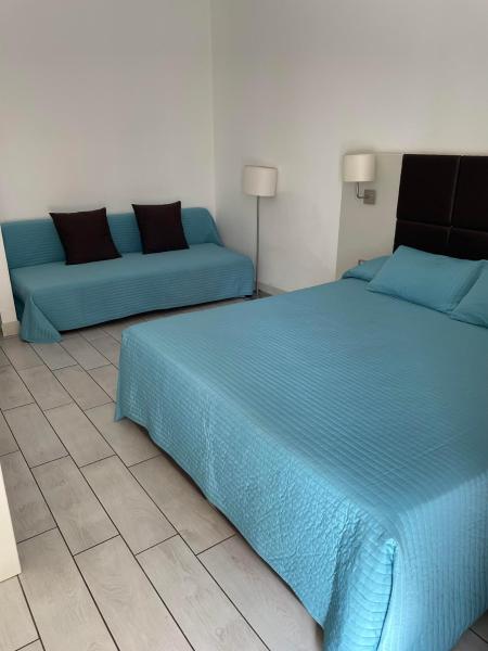 Zara, Book  Cheap Hotels in Calabria
