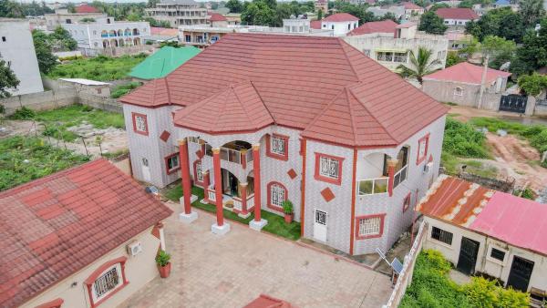Epsons Villas, Prenota  Hotel economici a Kombo Saint Mary