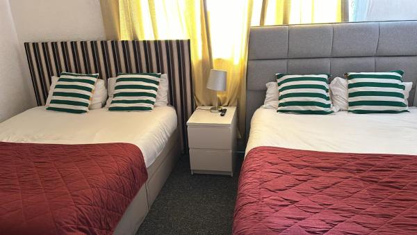 Guest House in Rose Meare Gardens, Buchen Sie  Bristol England