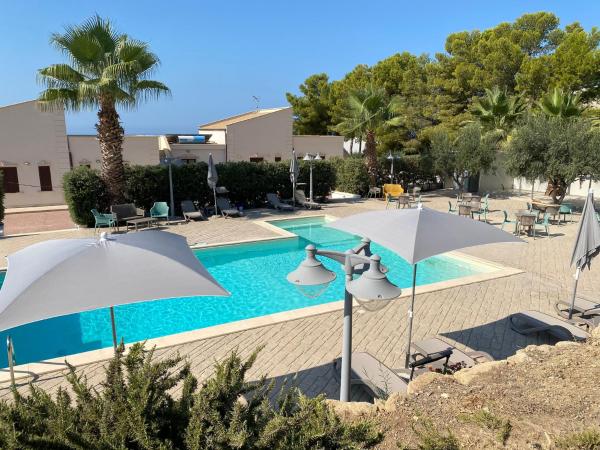 Giotera Village, Buchen Sie  Hotels mit Pool in Sciacca, Schwimmbad