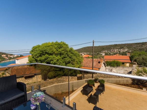 Villa LA-Comfort One Bedroom Apartment with Sea View Terrace 1, Book Apartment Hotels in Split Region with a Pool, Swimming Pool