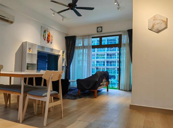 Oasis Homestay, Reserva ahora  Hoteles con piscina en Johore, Piscina