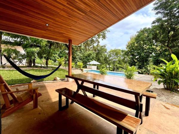 3 Bdr Villa With Pool , Near beach, Fast Wifi, Prenota  Veintisiete de Abril Guanacaste