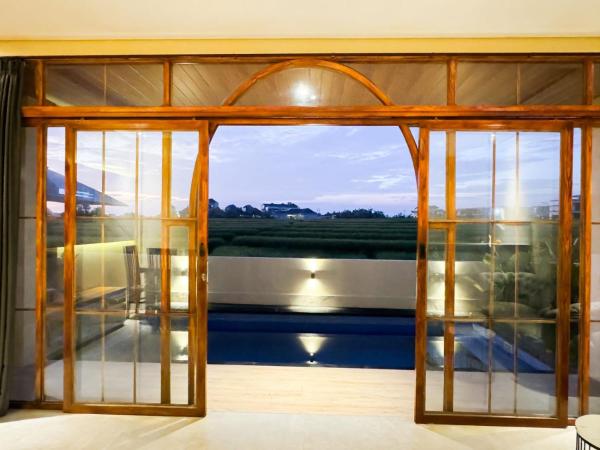 Cahaya Pranata Villa 2BR Seseh Beach, Reserva ahora  Hoteles con piscina en Bali, Piscina