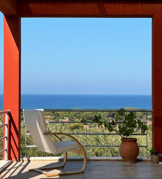 Villa Io, The Ionion Balcony, Prenota   