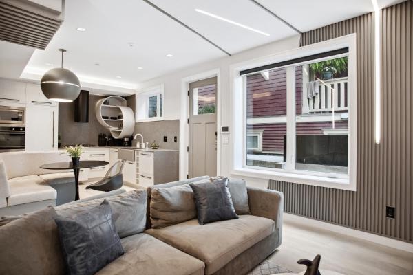 Designer 2BR in Downtown Steps from Sunset Beach, Réserver  Vancouver 