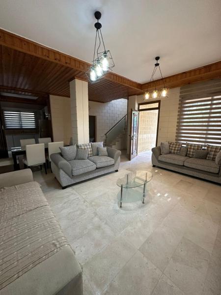 Villa IMPERIAL, Prenota  Hotel con piscina a Paphos, Piscina