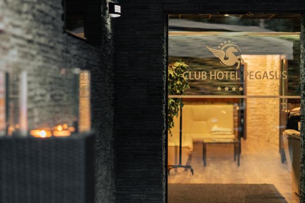 Club Hotel Pegasus, Réserver Hôtel Tiszaug 