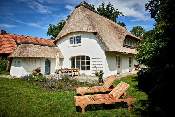 Reetdach-Villa mit Blick in die Natur - 160m² Entspannung pur, Reserva ahora  Jersbek Schleswig-Holstein