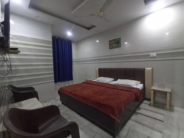 Hotel Prabhu Palace Kalka, Prenota  Kalka Haryana