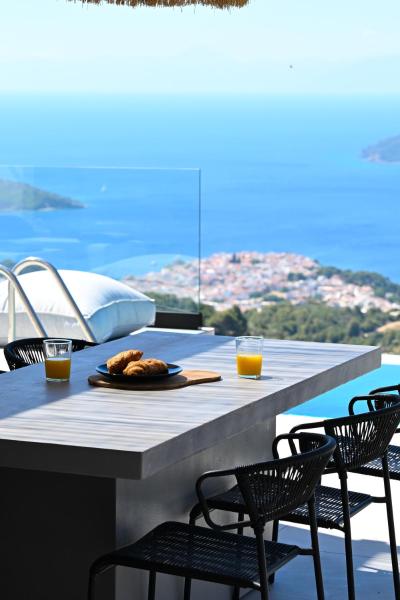 Etherial View Villas Skiathos, Prenota  Hotel a Sporadi con piscina, Piscina