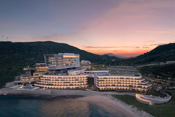 Zhuhai Dongao Island Marriott Resort and Spa, Book  Guangdong Hotels with a Pool, Swimming Pool