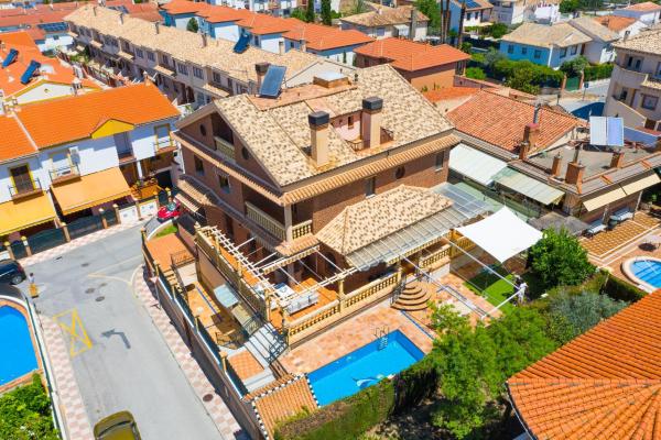 Villa Luis R, Buchen Sie  Cajar Sierra Nevada