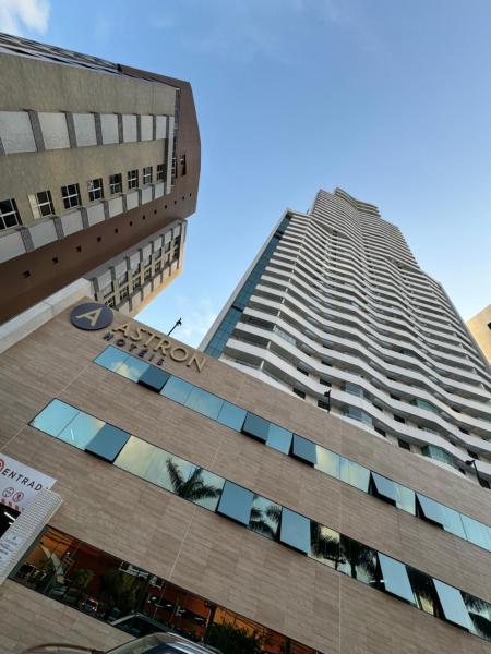 Apartamento Mondial Salvador, Reserva ahora  Hoteles con piscina en Noreste de Brasil, Piscina